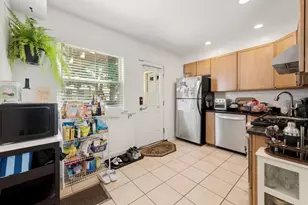 53 Myrtle St, Waltham, MA 02453 - Photo 4