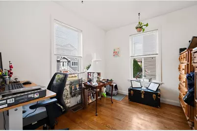 53 Myrtle St #2, Waltham, MA 02453 - Photo 6