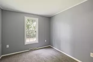 21 Fox Run, Brookfield, MA 01506 - Photo 14