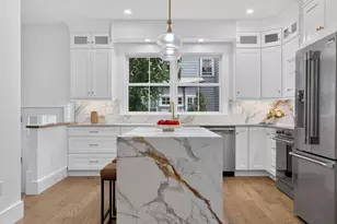 31 Houghton St, Somerville, MA 02143 - Photo 4