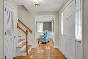 8 Barry Dr, Framingham, MA 01702 - Photo 4