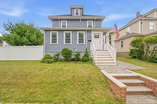 606 Lincoln Ave, Saugus, MA 01906 - Photo 1