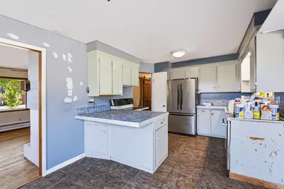21 Fern Ave, Amesbury, MA 01913 - Photo 8