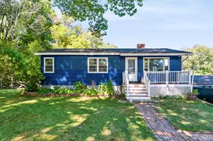 21 Fern Ave, Amesbury, MA 01913 - Photo 1