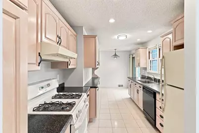 13 Parker St, Agawam, MA 01001 - Photo 22