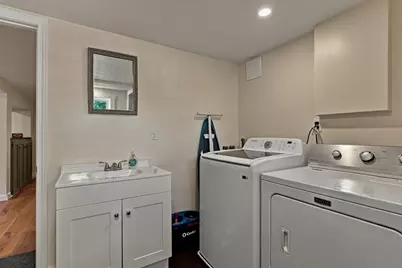 11 Marlboro Rd, Woburn, MA 01801 - Photo 24