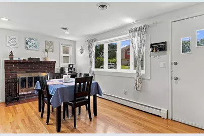 11 Marlboro Rd, Woburn, MA 01801 - Photo 10