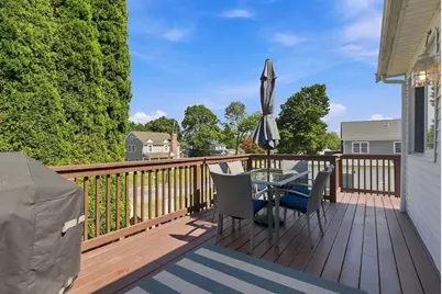 11 Marlboro Rd, Woburn, MA 01801 - Photo 6