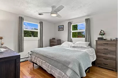 11 Marlboro Rd, Woburn, MA 01801 - Photo 14