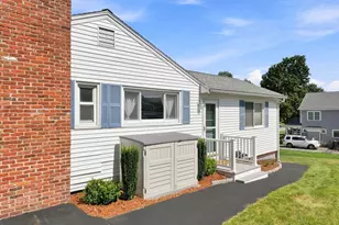 11 Marlboro Rd, Woburn, MA 01801 - Photo 2
