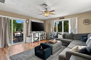 11 Marlboro Rd, Woburn, MA 01801 - Photo 4