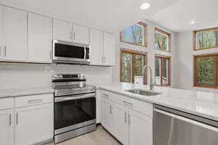 27 Clearview Dr, Framingham, MA 01701 - Photo 6