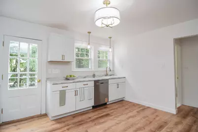 19 Stoneleigh Rd, Watertown, MA 02472 - Photo 14