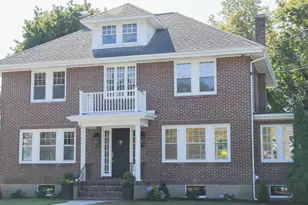 19 Stoneleigh Rd, Watertown, MA 02472 - Photo 1