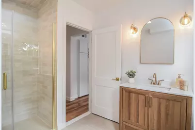 19 Stoneleigh Rd, Watertown, MA 02472 - Photo 18