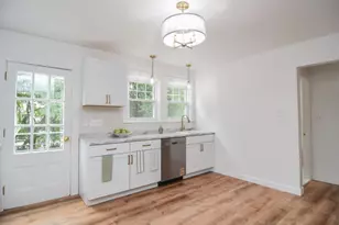 19 Stoneleigh Rd, Watertown, MA 02472 - Photo 14