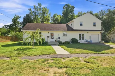 4 Rita Circle, South Hadley, MA 01075 - Photo 2