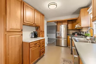38 Grandview Dr, Westfield, MA 01085 - Photo 14