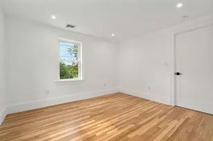 46 Myrtle St, Newton, MA 02465 - Photo 22