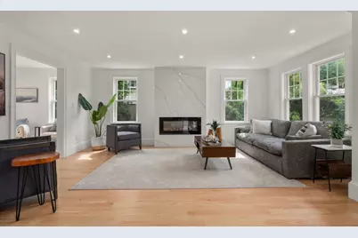 46 Myrtle St, Newton, MA 02465 - Photo 4