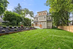 46 Myrtle St, Newton, MA 02465 - Photo 28