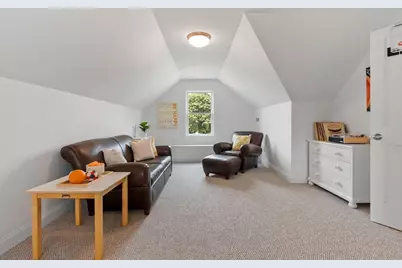 284 Elsinore St, Concord, MA 01742 - Photo 34