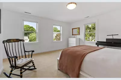 284 Elsinore St, Concord, MA 01742 - Photo 32