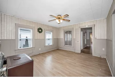 17 Coral St, Lowell, MA 01851 - Photo 2