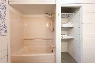 105 Dogwood, Fairhaven, MA 02719 - Photo 18