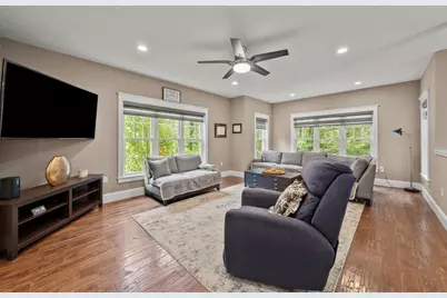 800 Johnson St, North Andover, MA 01845 - Photo 6