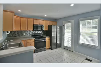 83 Boxberry Ln #83, Rockland, MA 02370 - Photo 8