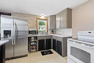 100 Lang St, Springfield, MA 01104 - Photo 10