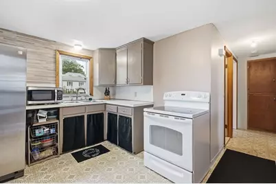 100 Lang St, Springfield, MA 01104 - Photo 12