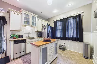 65 Milton St, New Bedford, MA 02740 - Photo 12