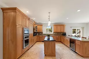 30 Hampden Ave, Burlington, MA 01803 - Photo 6