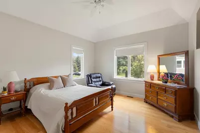 30 Hampden Ave, Burlington, MA 01803 - Photo 20