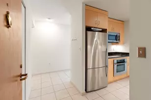 4 Summit Dr, Reading, MA 01867 - Photo 8