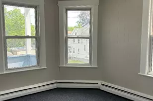 80 Cochran St, Chicopee, MA 01020 - Photo 8