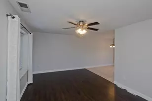 212 Blisswood Village Dr, Ludlow, MA 01056 - Photo 2