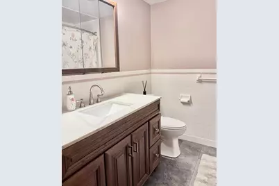 870 Landry Ave #8, North Attleboro, MA 02760 - Photo 12