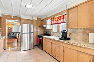 764 Allen St, Springfield, MA 01118 - Photo 14