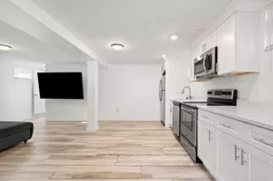 70 Haith St, Revere, MA 02151 - Photo 24