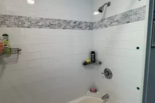 2 Esther St, Worcester, MA 01607 - Photo 8