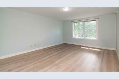 24 Myers Farm Ln #24, Greenfield, MA 01301 - Photo 8