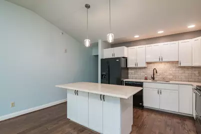 24 Myers Farm Ln #24, Greenfield, MA 01301 - Photo 4
