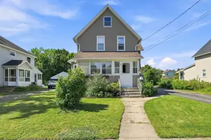 27 Elm St, Ludlow, MA 01056 - Photo 1