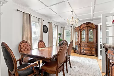 27 Elm St, Ludlow, MA 01056 - Photo 10