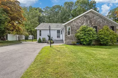 31 Acorn Dr #31, Randolph, MA 02368 - Photo 2
