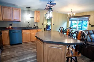 10 Day Mill Dr, Templeton, MA 01468 - Photo 8