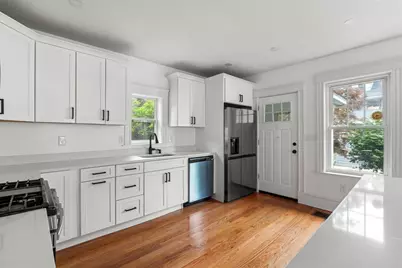 174 Warwick St, Methuen, MA 01844 - Photo 4
